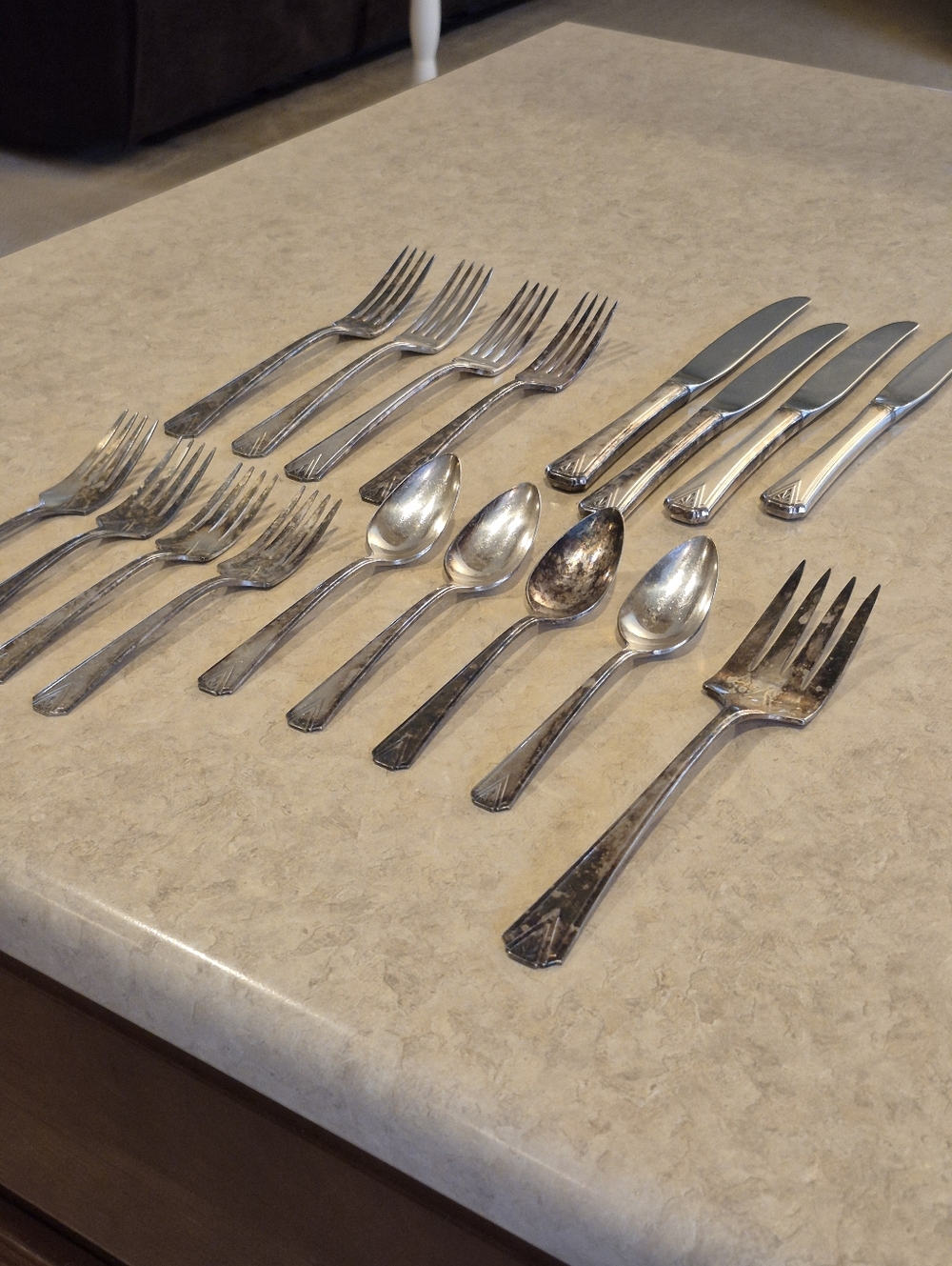 Set Of 17 Oneida Community Plated Silverware, Deauville Art Deco Pattern
